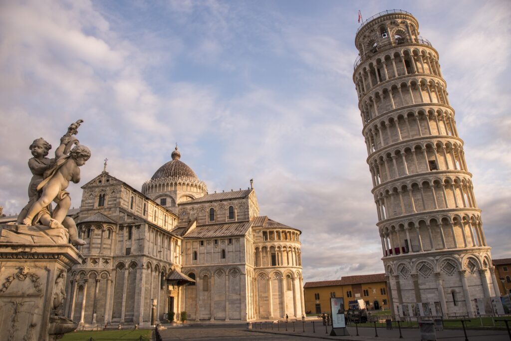Frumoasa Pisa și faimosul turn înclinat
